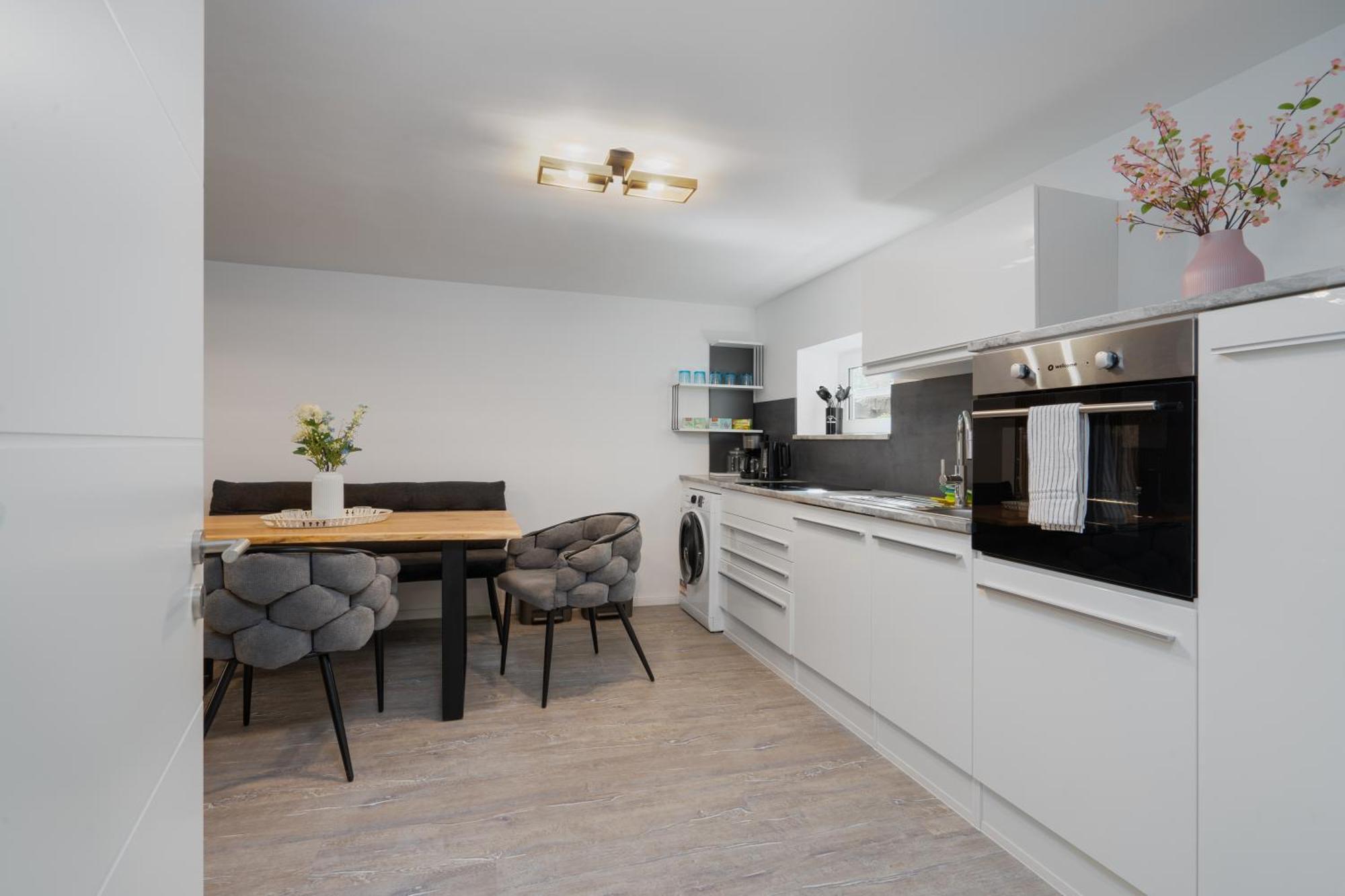 Neue Ferienwohnung Kuestennaehe Mit Terrasse 3Km Zum Strand Osdorf Ngoại thất bức ảnh
